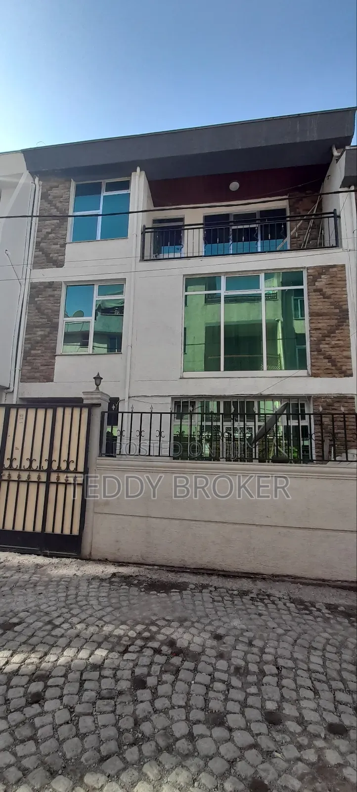 4bdrm House in Haile Garment, Nifas Silk-Lafto for sale