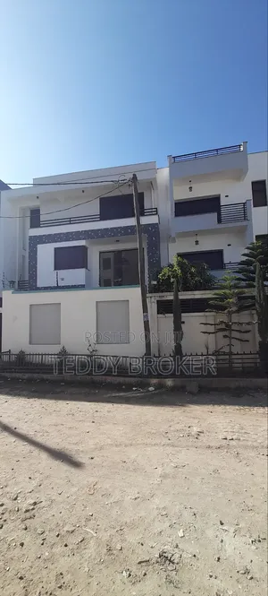 8bdrm House in Haile Garment, Nifas Silk-Lafto for sale