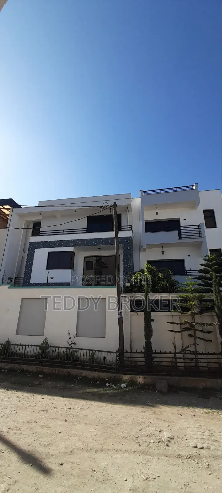 8bdrm House in Haile Garment, Nifas Silk-Lafto for sale