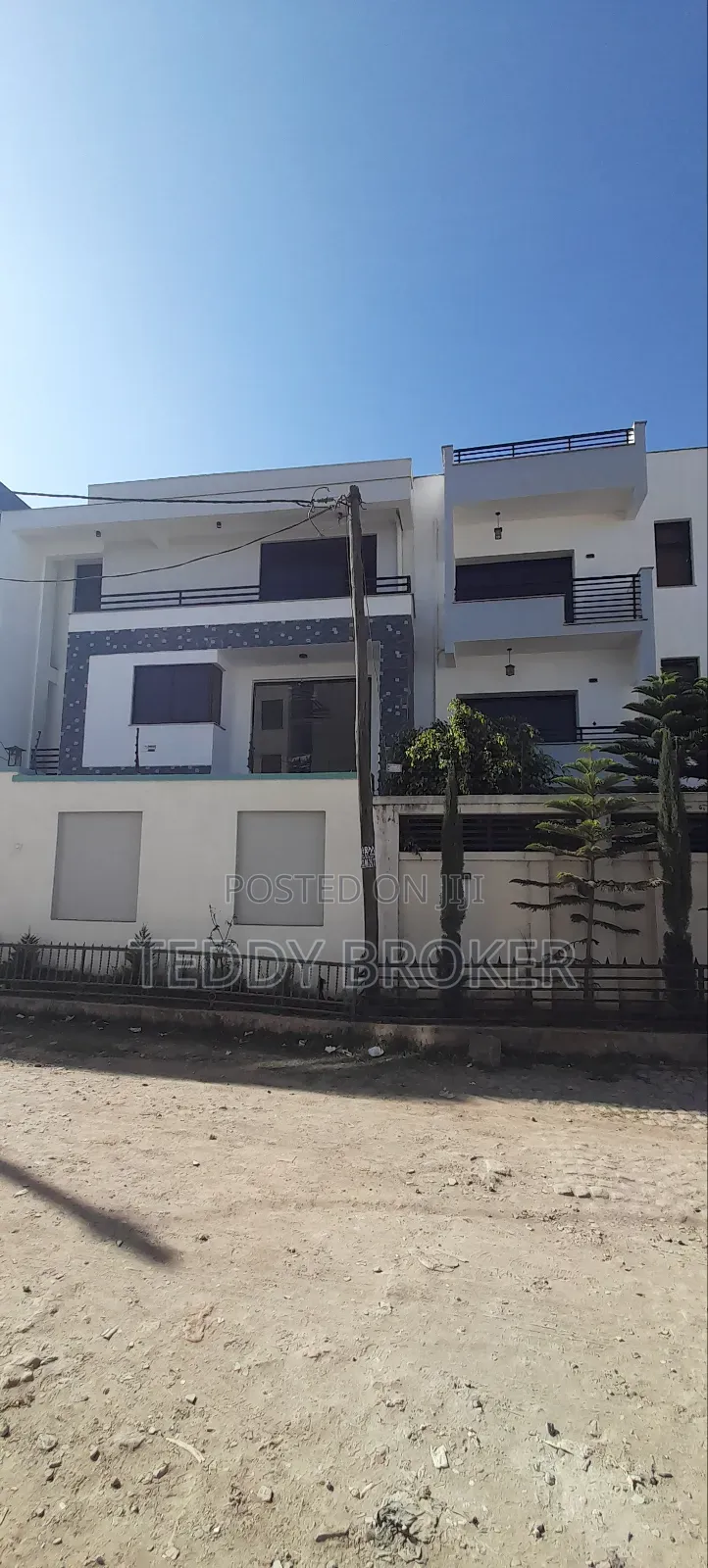 8bdrm House in Haile Garment, Nifas Silk-Lafto for sale