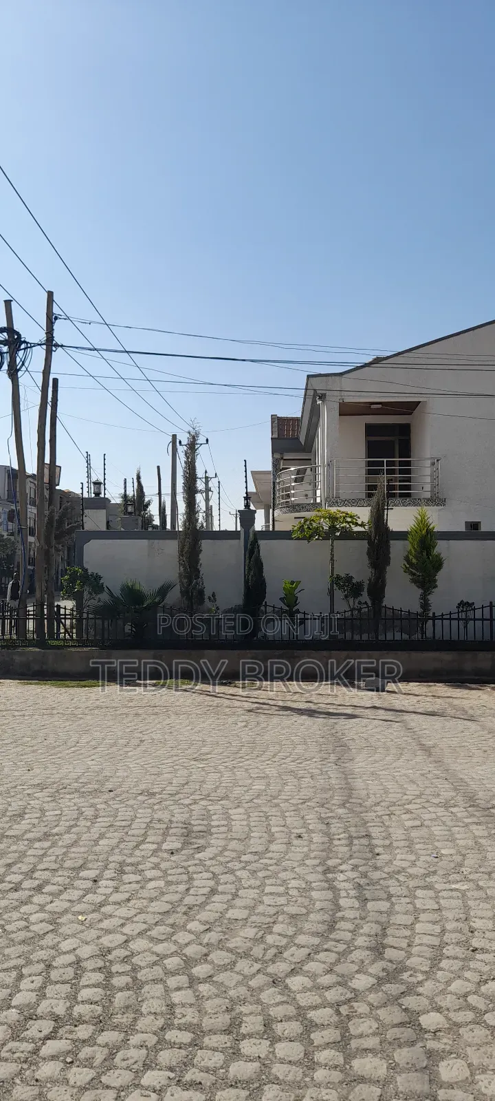 10bdrm House in Haile Garment, Nifas Silk-Lafto for sale