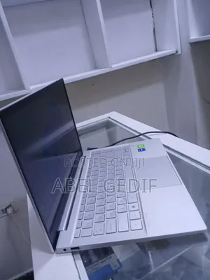 New Laptop HP Pavilion 14 16GB Intel Core I7 SSD 512GB