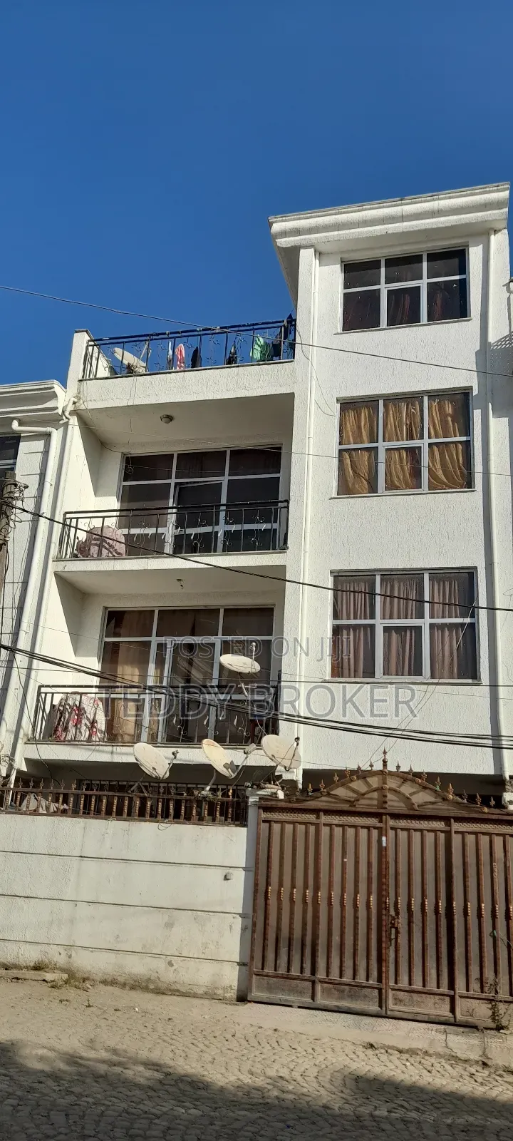 8bdrm House in Haile Garment, Nifas Silk-Lafto for sale