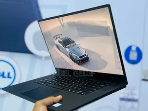 New Laptop Dell 16GB Intel Core I7 SSD 512GB