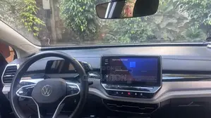 Volkswagen ID.6 2022 Blue