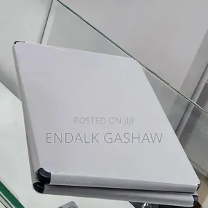 New Laptop Apple MacBook Air 2025 M4 13-Inch 8GB Apple M4 SSD 256GB