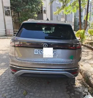 Volkswagen ID.6 2022