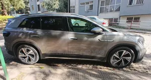 Volkswagen ID.6 2022