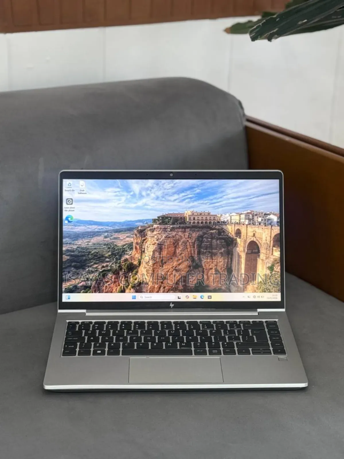 New Laptop HP EliteBook 640 G9 16GB Intel Core I7 SSD 512GB