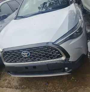 New Toyota Corolla Cross Hybrid 2024 Silver