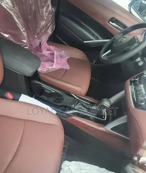 New Toyota Corolla Cross Hybrid 2024 Silver