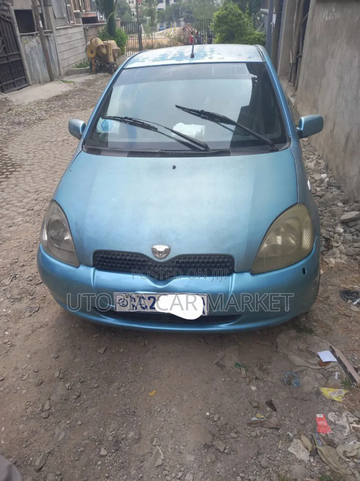 Toyota Vitz 2001 Blue
