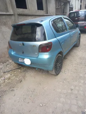 Toyota Vitz 2001 Blue