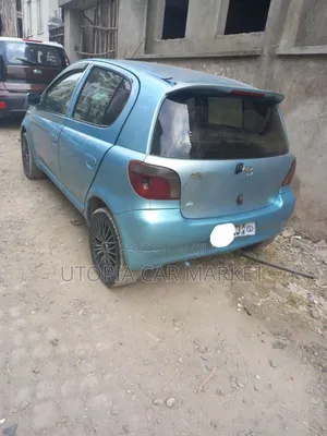 Toyota Vitz 2001 Blue