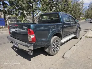 Toyota Hilux 2007 Green