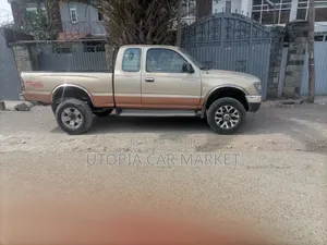 Toyota Tacoma 1995 Beige