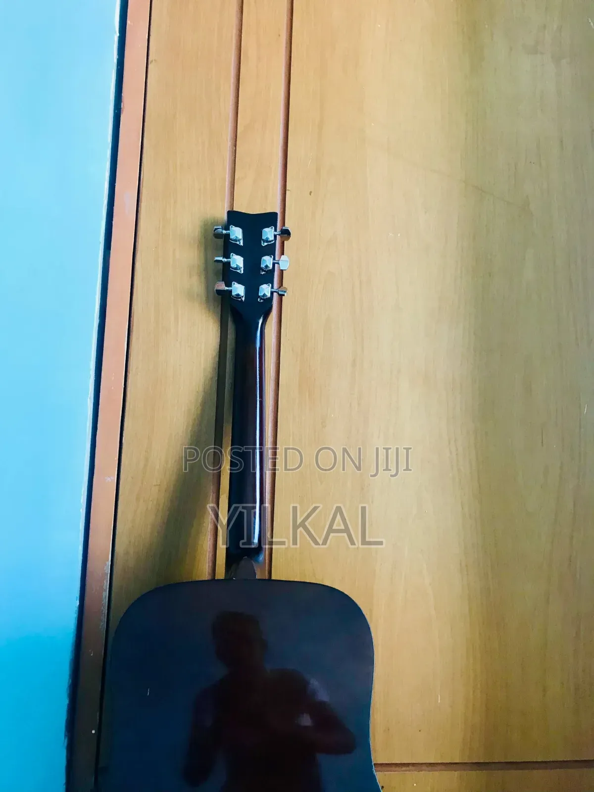 Yamaha 340 Acoustic Guitar
