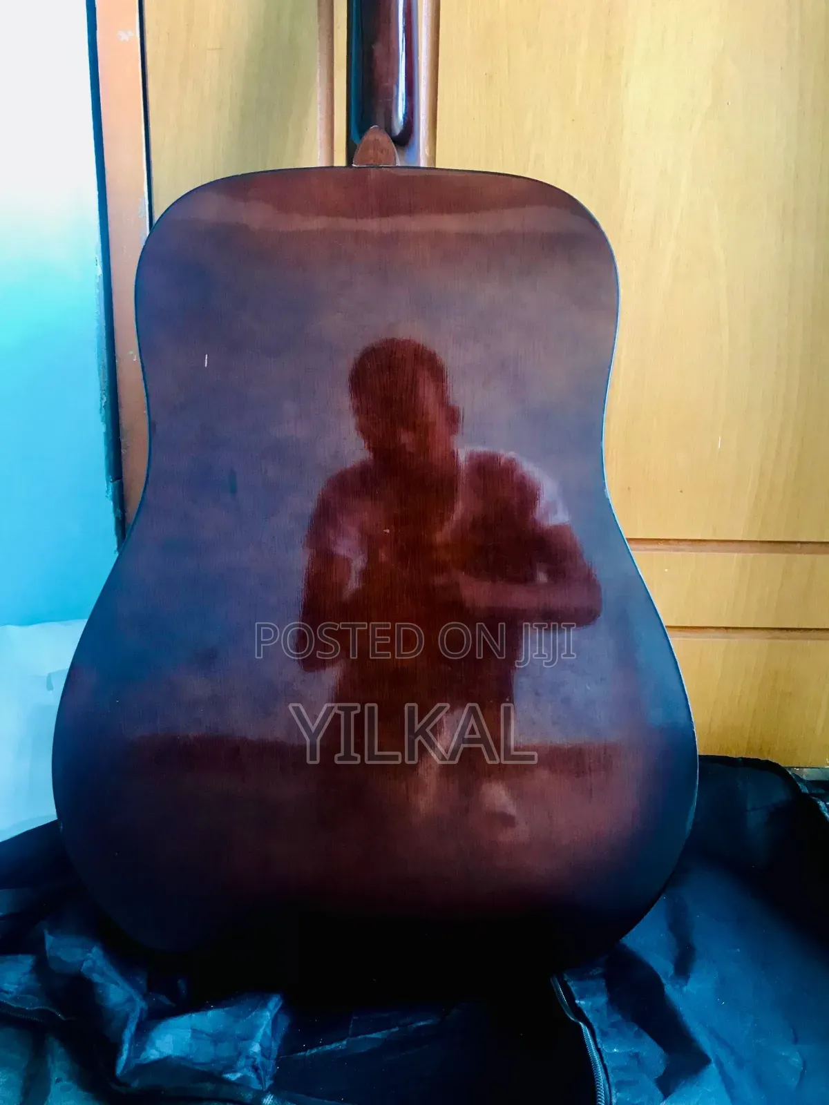 Yamaha 340 Acoustic Guitar