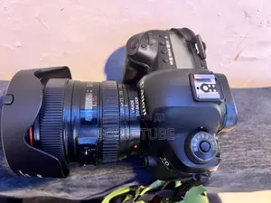 Canon 5d Mark Iv With Red Ring Mark 1 Lens