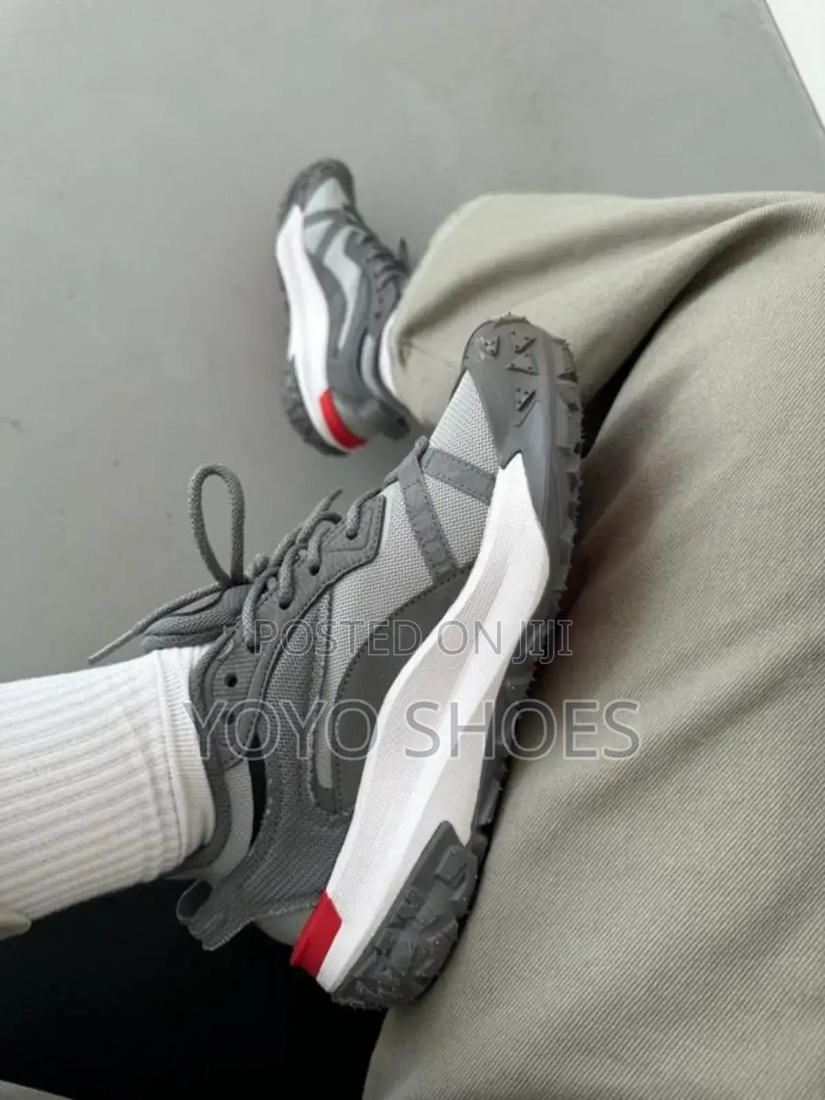 Nike Sneaker Acg Mountain Fly Low Gray Fashion Sneaker