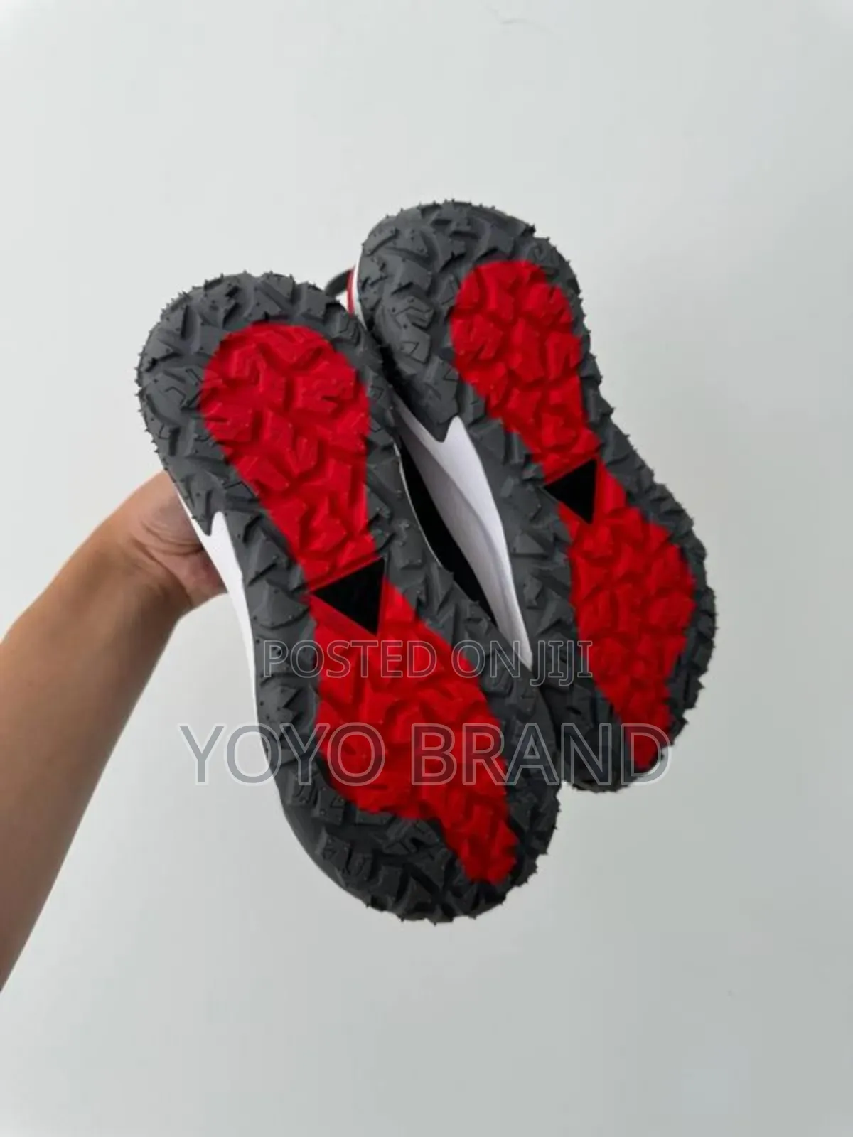 Nike Sneaker Acg Mountain Fly Low Gray Fashion Sneaker