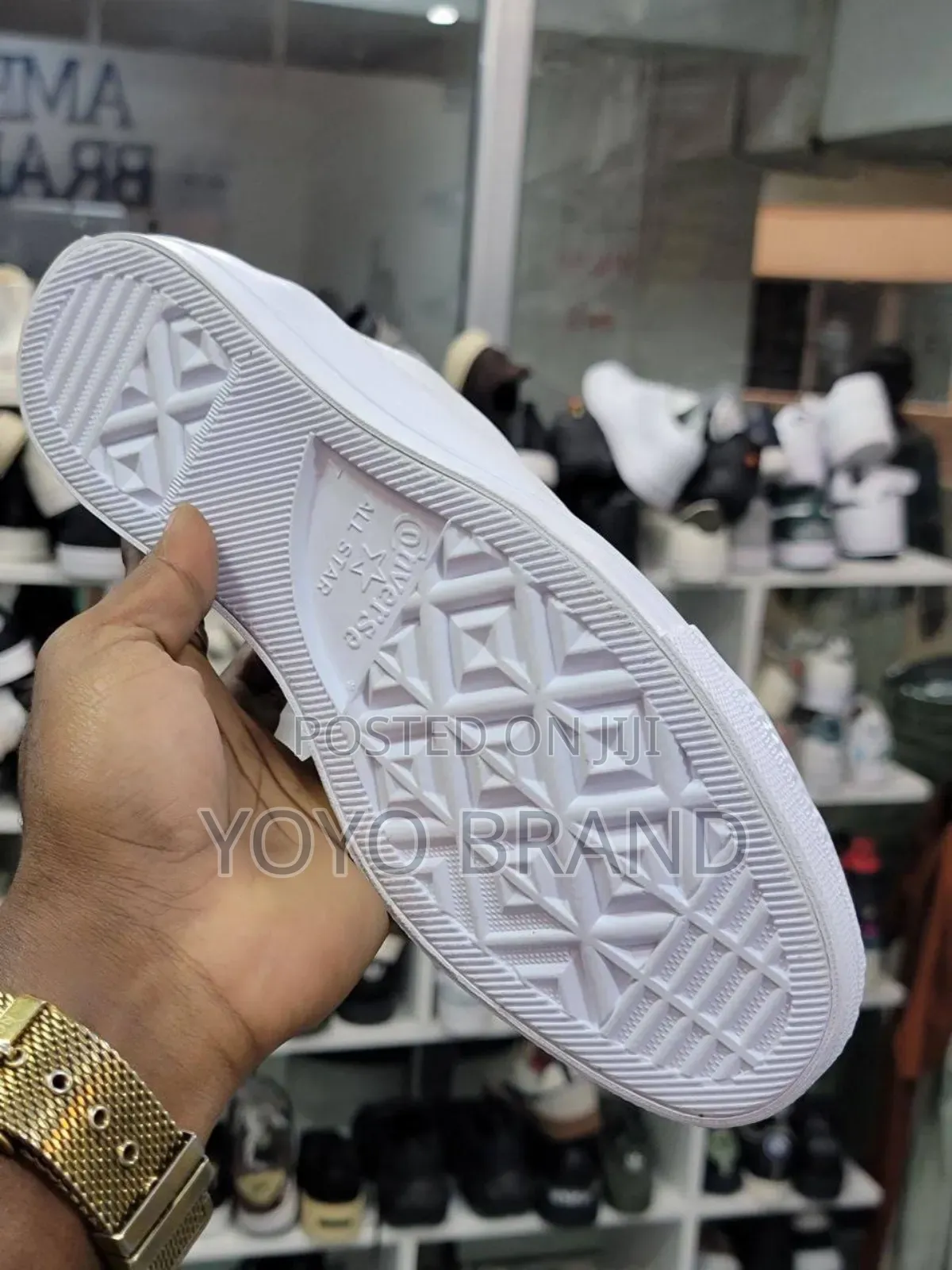 All Star Converse Chunk Plus Triple White Low Fashion Shoes