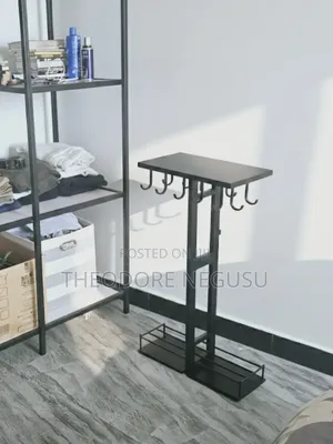 Coat, Shoe Valet Stand ቀላል የመግቢያ በር ፤ ለኮት፣ ለጫማ እና ለቁልፍ ማስቀመጫ