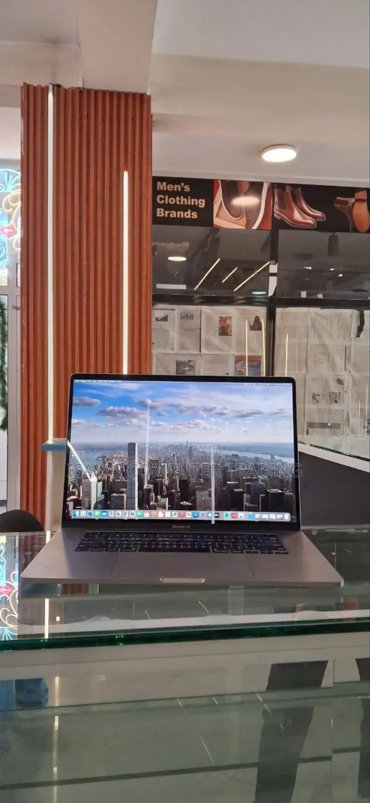 New Laptop Apple MacBook Pro 2019 32GB Intel Core I7 SSD 512GB