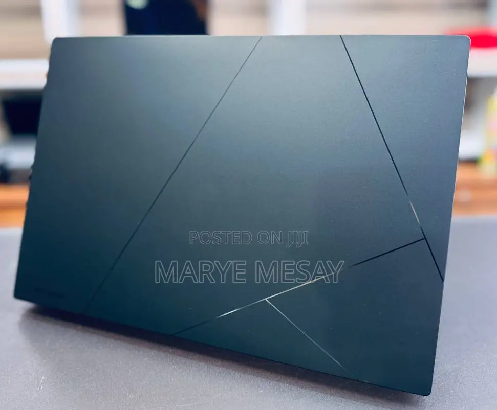 New Laptop Asus Zenbook 14 UX434 16GB Intel Core I7 SSD 512GB