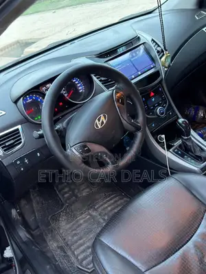 Hyundai Avante 2015 Matt Black