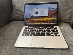 New Laptop Apple MacBook Pro 2015 8GB Intel Core I5 SSD 256GB