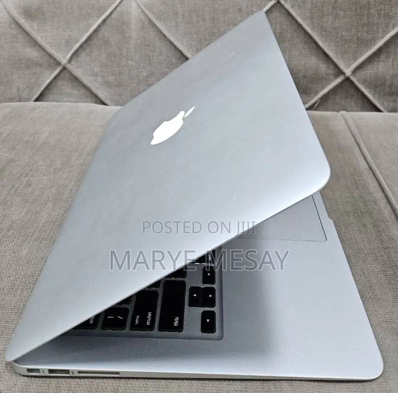 New Laptop Apple MacBook Air 2013 4GB Intel Core I5 SSD 256GB