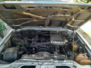 Mitsubishi Pajero 1989 Silver