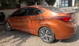 Hyundai Avante 2014 Orange