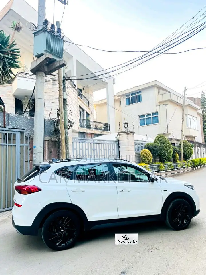 Hyundai Tucson Sport AWD 2020 White