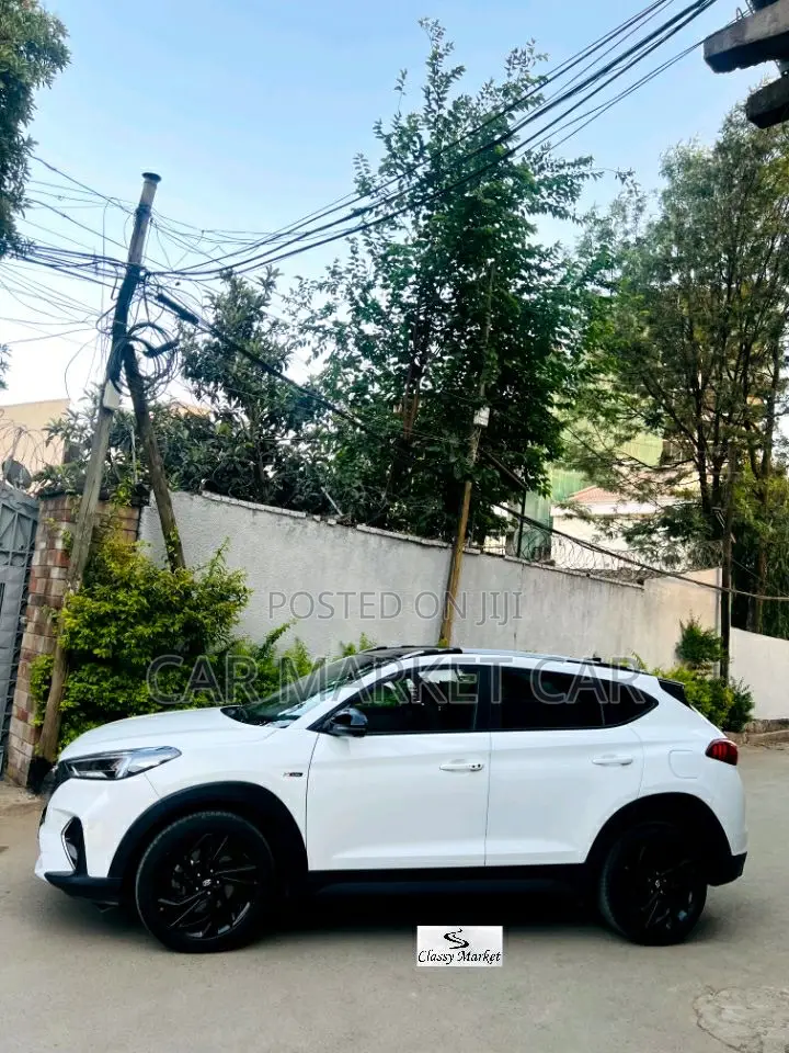 Hyundai Tucson Sport AWD 2020 White
