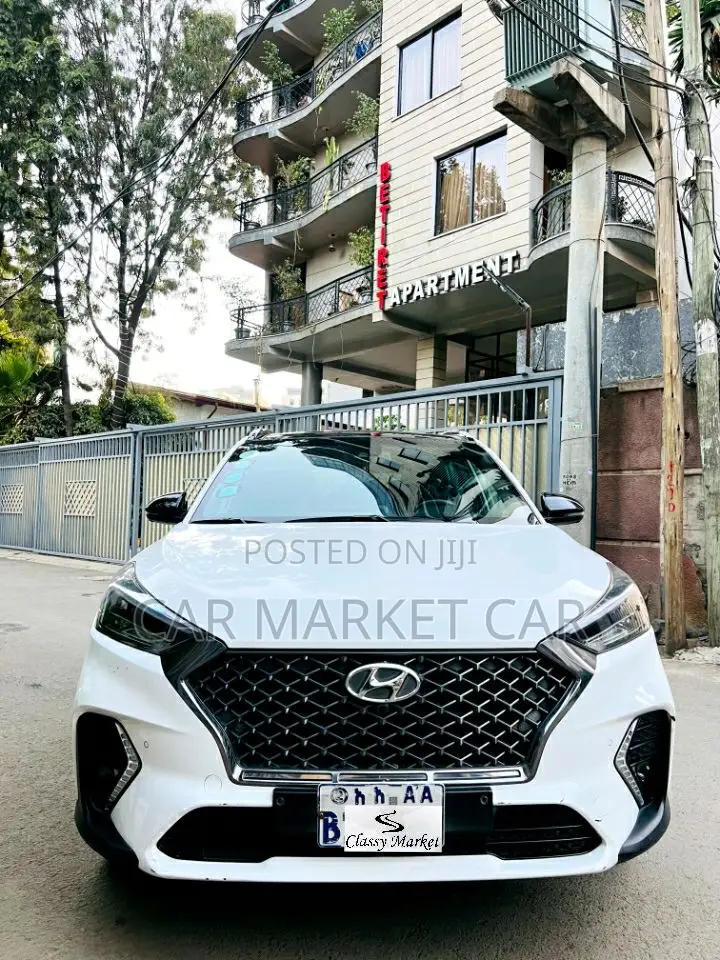 Hyundai Tucson Sport AWD 2020 White