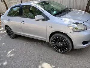 Toyota Belta 2009 Silver