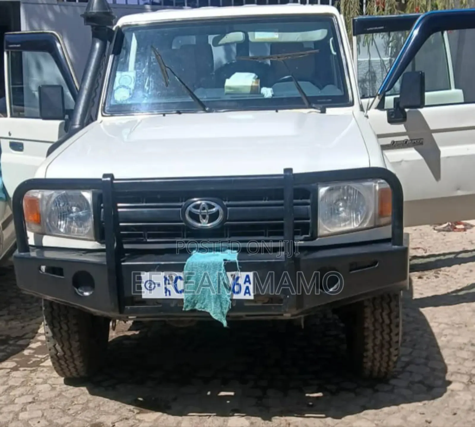Toyota Hilux 2017 White