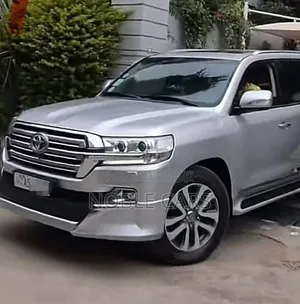 Toyota Land Cruiser 2017 Silver