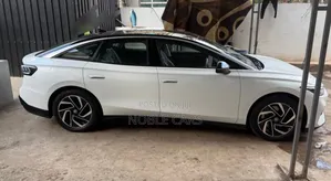 Volkswagen ID.7 2025 Ivory