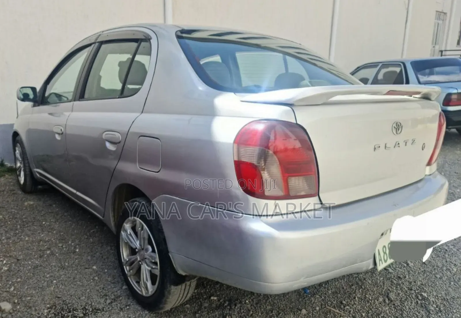 Toyota Platz 2001 Silver