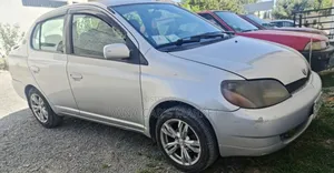 Toyota Platz 2001 Silver