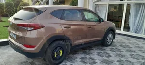 Hyundai Tucson Limited AWD 2017 Brown