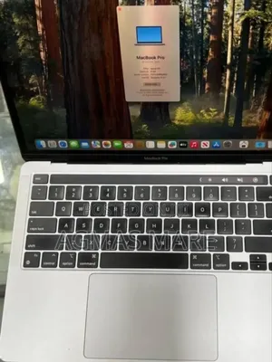 New Laptop Apple MacBook Pro 2020 M1 8GB Apple M1 SSD 256GB