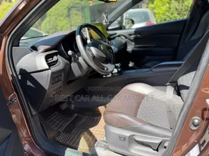 Toyota C-HR 2018 Brown