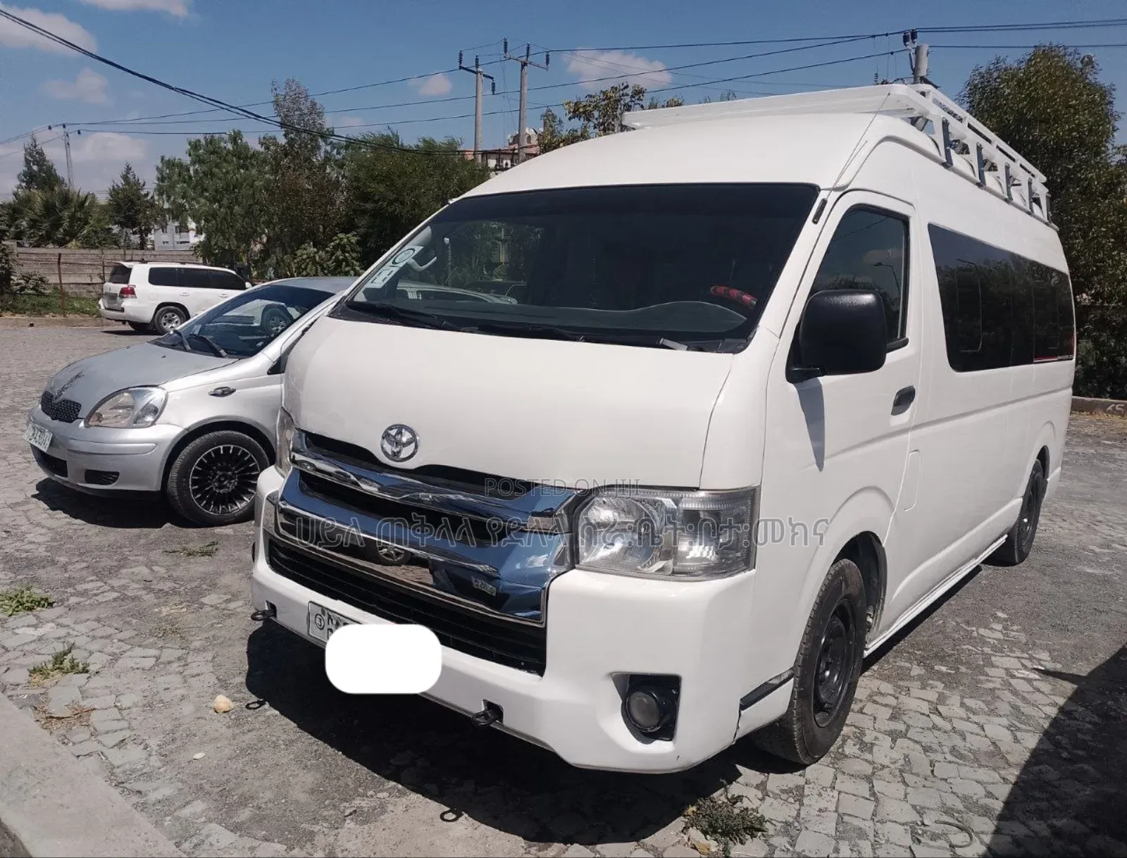 Toyota HiAce 2012 White