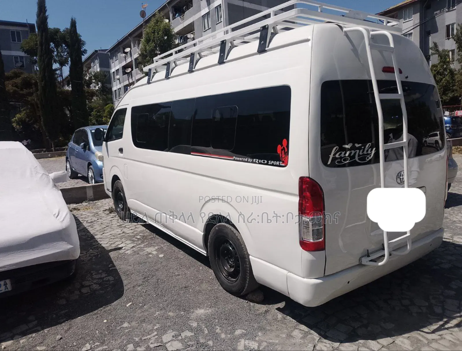 Toyota HiAce 2012 White