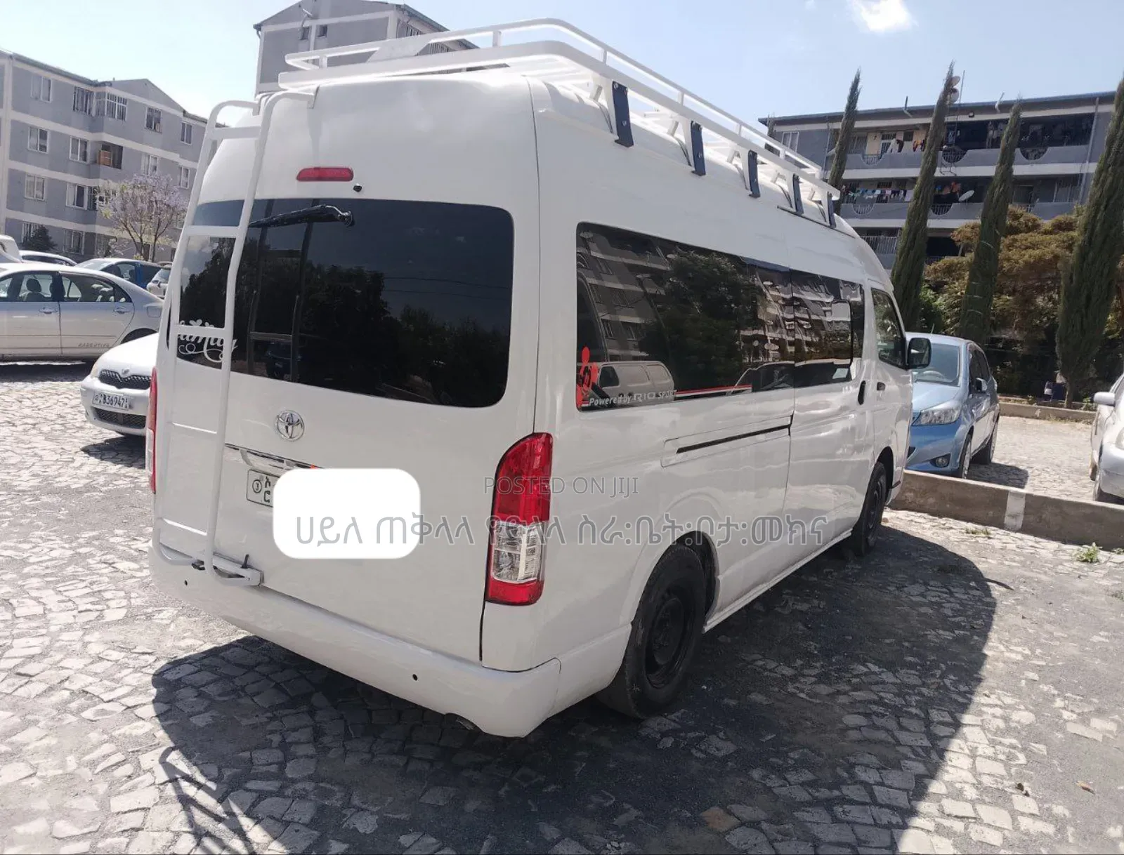 Toyota HiAce 2012 White