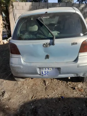 Toyota Vitz 2004 Blue
